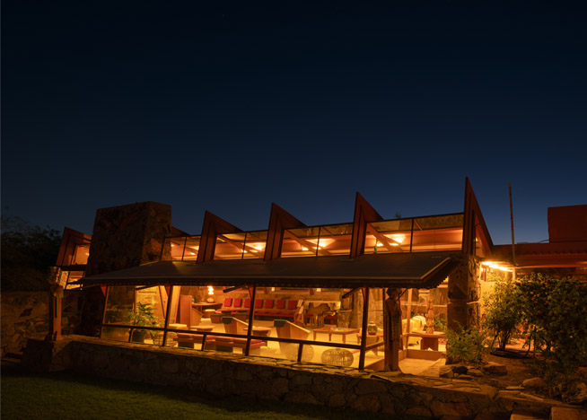 Ketra lighitng illuminating Taliesin West following Lutron lighting restoration.